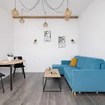 Cozy With Air Conditioning Close To The Center In By Renters * Katowice