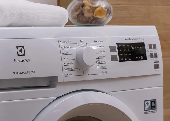 Apartment Cozy With Air Conditioning Close To The Center In By Renters Kattowitz