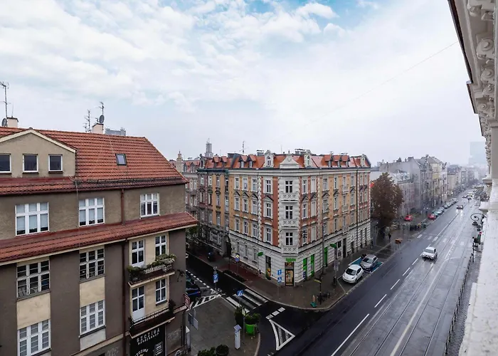 Apartment Cozy With Air Conditioning Close To The Center In By Renters